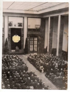 JOSEPH GOEBBELS spricht im Haus der Kunst - München - FOTO - Jahrgang 1943 - Bild 1 von 2