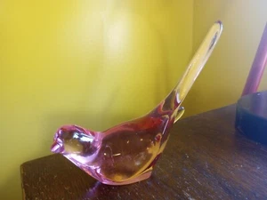 Vintage Cranberry Pink Fenton Kunst Glas Vogel des Glücks ~ 6,5"L Folie Aufkleber - Bild 1 von 9