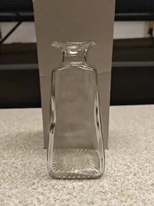 Decanter  - Picture 1 of 4