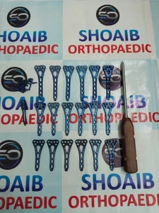 2.4 mm Locking Variable Angle Distal Radius Volar plate 3-5 holes L &R & 20 Pcs - Picture 1 of 4