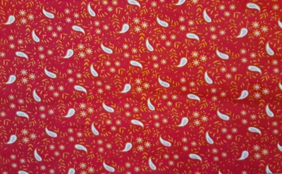Paisley sobre Rojo con Hojas Naranja Proyecto de Costura Tela Algodón 2 Yardas X 45" (H) Foto 1 de 2