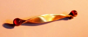 VINTAGE VERGOLDETE MESSING - KARNEOL MODERNIST BROSCHE VON HOGAN-BOLAS - Bild 1 von 4