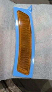 Brand New Genuine OEM BMW Front Bumper Cover Reflector 2014-2020 # 63147295542 - Picture 1 of 5