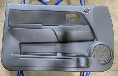 Front Door Trim Panel GMC CANYON Left Driver 07 08 09 10 11 12 - Изображение 1 из 4