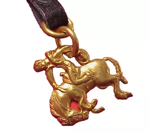 Vintage Messing Rodeo Cowboy Bucking Horse 1,5 Zoll Taschenuhr Armband Anhänger Schlüsselanhänger - Bild 1 von 5