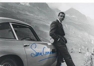 SEAN CONNERY Signed 12x8 Photo JAMES BOND GOLDFINGER & DR NO COA - Picture 1 of 1