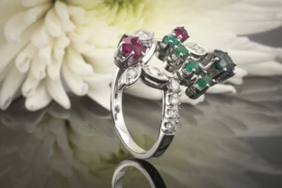 Ring Rubin Saphir Smaragd Brillanten 750er Weißgold 18 Karat Floraler Schmuck - Bild 1 von 4