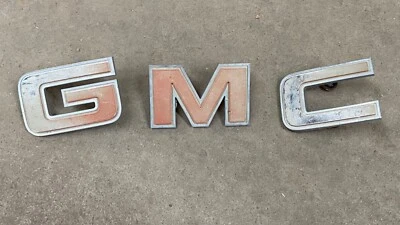 Letras emblema parrilla GMC años 80 - ¡Envío gratuito! Foto 1 de 4