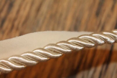 TAPIZADO CONSO 3/8" Crema 3 CAPAS CORDÓN con Labio de Tela Precio por Yarda Foto 1 de 3
