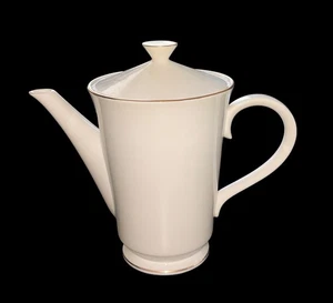 Vintage Lenox Hayworth Cosmopolitan Ivory Gold Fine Bone China Kaffeekanne Neuwertig - Bild 1 von 10