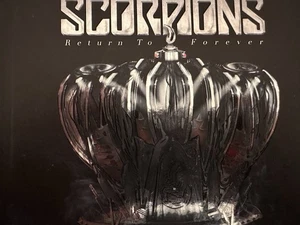 SCORPIONS - Return To Forever Deluxe CD Digibook 2015 Sony Exc Cond! - Picture 1 of 2
