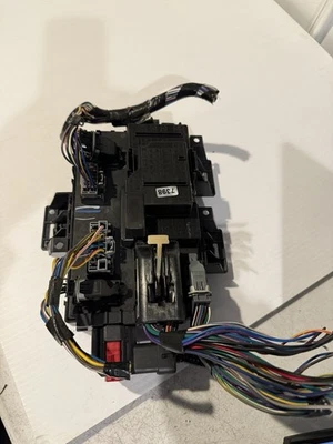 Módulo de control de carrocería de caja de fusibles Ford Taurus Sable 2008-2009 7L1T-14B476-CH OEM Foto 1 de 4