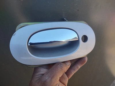 Manija de puerta exterior delantera izquierda lado conductor Jaguar Vanden Plas XJR 95-03  Foto 1 de 4