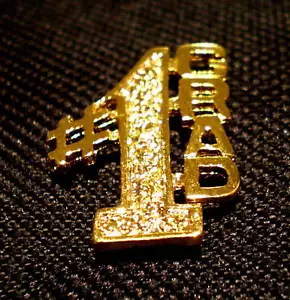 #1 Grad Gold Graduate Graduation Lapel Pin Tie Tac Number One Gift New #Y5XB - Picture 1 of 1