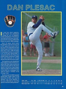 1990 Dan Plesac  MILWAUKEE BREWERS  UNSIGNED  8-1/4 x 11  YEARBOOK PHOTO #3