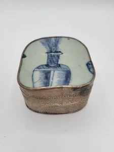 Antique Chinese Porcelain Silver-Plated Shard Box Celadon-&-Blue Vase Design - Picture 1 of 9