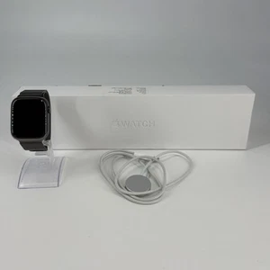 Apple Watch (Seria 7) 45mm grafitowa stal nierdzewna (LTE) z czarnym mediolańskim - Zdjęcie 1 z 5