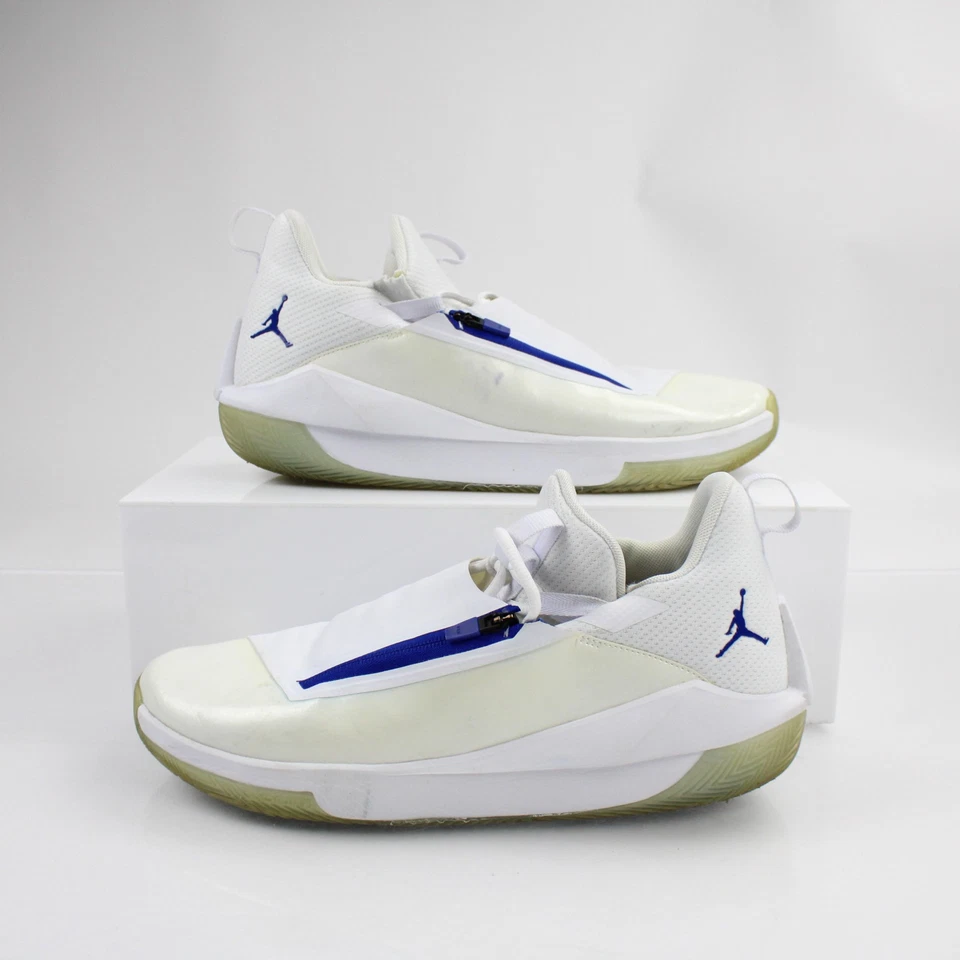 Air Jordan Basketball Shoe Men's White/Blue Used - Image 1 of 1