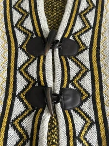 Steve Madden Azteken Strick Poncho Schal Damen OSFA Fransen Knebel Boho Southwest - Bild 1 von 12