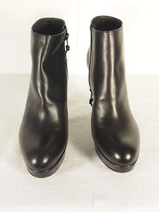 Stivaletto STUART WIETZMAN Platgran in pelle nero taglia 10 reg $455,00 - Foto 1 di 12