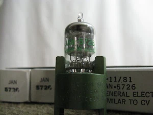 4 NOS GE JAN 5726 / 6AL5 Tubes - 1981 - Matched NOS NIB Military 5726 Tubes *.* - Imagen 1 de 4