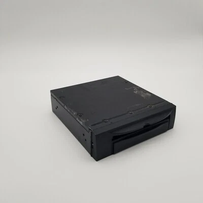 OEM Radio Info Screen For Volvo XC90 Navigation Player Case 307326601 - Image 1 of 4