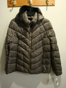 NWT New Women's Short Packable Puffer Jacket Lightweight Outerwear Leopard M - Picture 1 of 3
