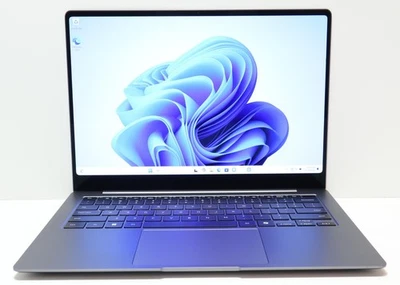 Samsung Galaxy Book5 Pro Core Ultra 7 256V 2.2GHz 16GB 512GB 14" NP940XHA  Foto 1 de 4
