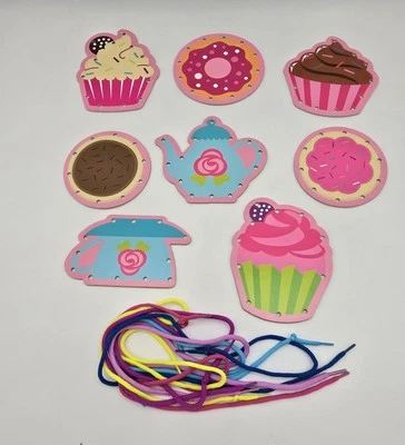 Tableros de cordones para niños pequeños 8 piezas tipo Montessori/tablero duro temático fiesta de té edad 3+  Foto 1 de 3