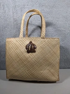 Bolso de Mano Hawaiano Lauhala Tostado Tejido Playa Cartera Bolso de Mano Emblema Tortuga - Imagen 1 de 3