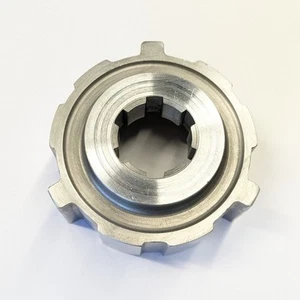 Porsche 915 Transmission Guide Sleeve 5th/Reverse Gear 915 302 405 01 - Picture 1 of 9