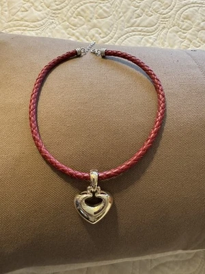 ESPO SIG 925 Y CORDÓN ROJO CON REALZADOR DE CORAZÓN/COLLAR COLGANTE 16-18" Foto 1 de 4