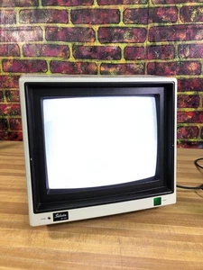 Monitor a colori SAKATA SC-100 CRT funziona su computer Apple IIe Atari C-64/128 - Foto 1 di 8
