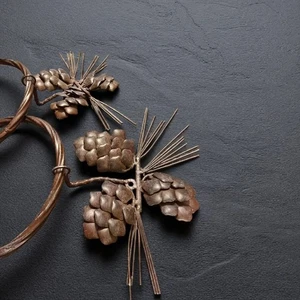 Pinecone Motif Metal Towel Rings (2) Rustic Cabin Decor Wall Hanging (G2) - Picture 1 of 9