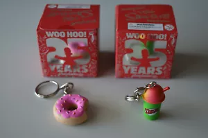 (2 Pack) The Simpsons: 25th Anniversary - Keychains - Donut & Squishee --NEW - Picture 1 of 6