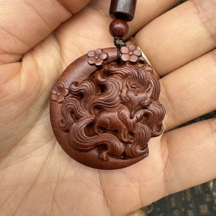 Longhu Mountain Lightning Zao Wood Nine Tail Fox Pendant Necklace Keychain 1PC Foto 1 de 4