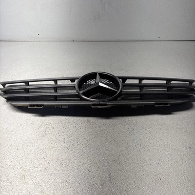 Mercedes W209 CLK500 CLK350 2003-2009 capó radiador parrilla conjunto OEM Foto 1 de 4