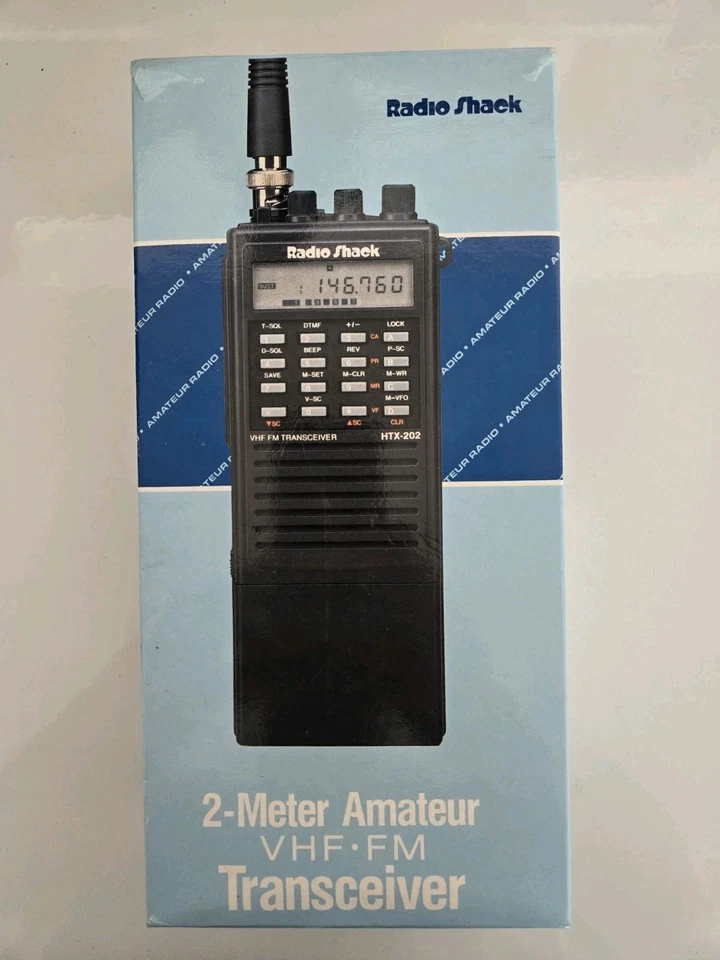 Transceptor VHF-FM amateur de 2 metros Radio Shack de colección Foto 1 de 4