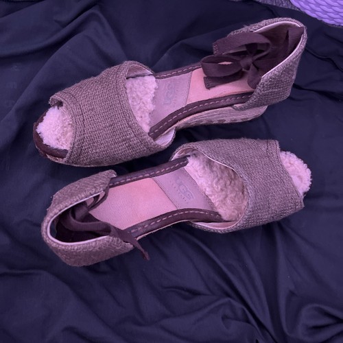 Sandali verdi UGG AUSTRALIA 1652 Mar Espadrille cravatta zeppa tessuti taglia 9