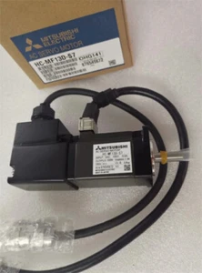 Un servomotore Mitsubishi HC-MF13D-S7 nuovo con scatola spedizione celere HCMF13DS7 - Foto 1 di 6