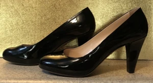 BALLY Black Patent Leather Pumps Heels Shoes Made in Italy Sz US 7.5 EU 38 NICE - Picture 1 of 7