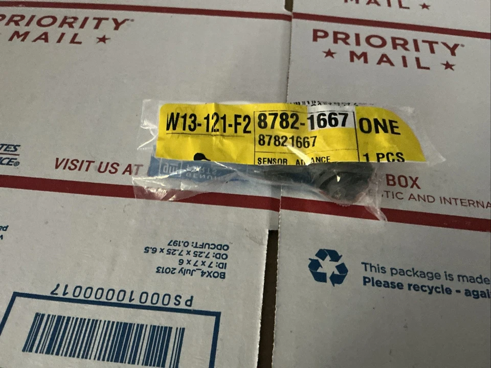 GM Cadillac 2019-25 Parking Assist Sensor 8782-1667 - Image 1 of 1