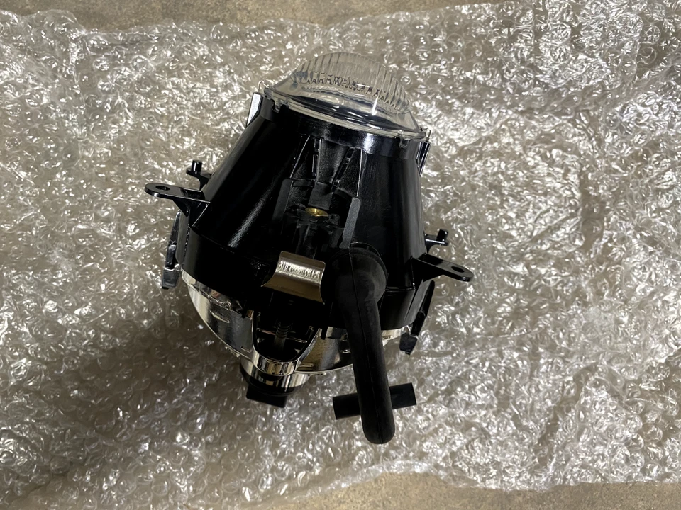 Faro antiniebla izquierdo/derecho BMW 325i xi 330i xi 2002-2005 OEM NUEVO STOCK ANTIGUO 63176911007 Foto 1 de 4