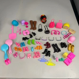 Lote Accesorios Barbie Zapatos Monederos Gafas - Imagen 1 de 9