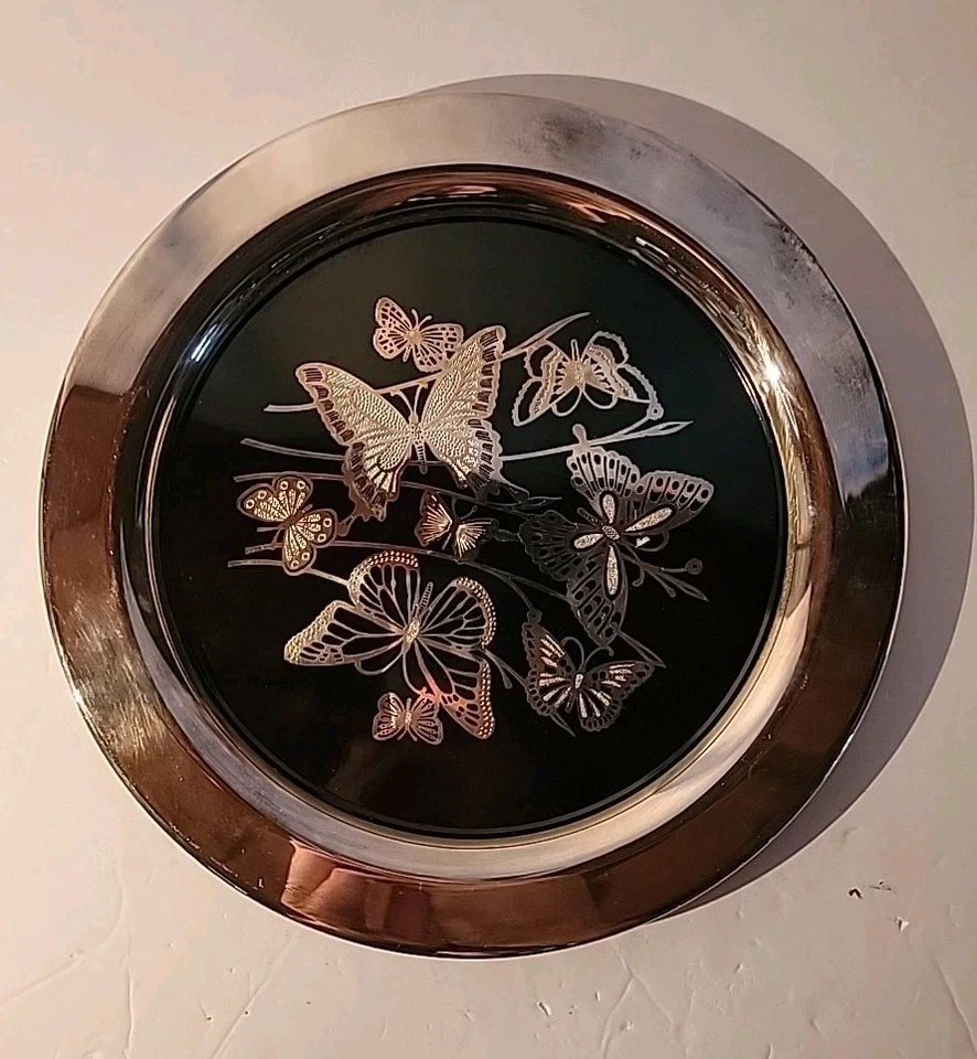 Bandeja Oneida banhada a prata e preta sobreposta floral e borboleta 10 polegadas  - Imagem 1 de 4