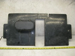 Kawasaki Mule 1000 1988 cubierta asiento inferior panel de patada placa de admisión p/n 14024-1483 - Imagen 1 de 5