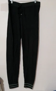 PJ Salvage Pants worn by Inde Navarrette as Sarah Cortez on Superman Lois TV - Picture 1 of 15