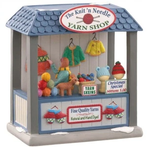 Lemax The KNIT 'N NEEDLE YARN SHOP # 14910 Christmas Caddington Village NEU - Bild 1 von 3