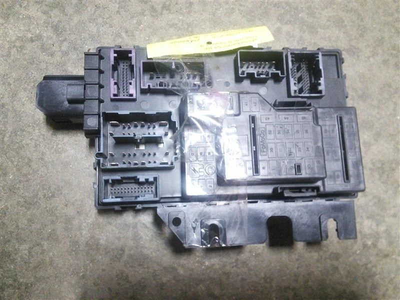 机箱 ECM 多功能前地板控制台 适合 08-09 ESCAPE 258793 — 第 1/1 张图片