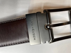 MEN'S VAN HEUSEN BLACK/BROWN GENUINE LEATHER REVERSIBLE BELT SIZE 34-36 - Picture 1 of 6